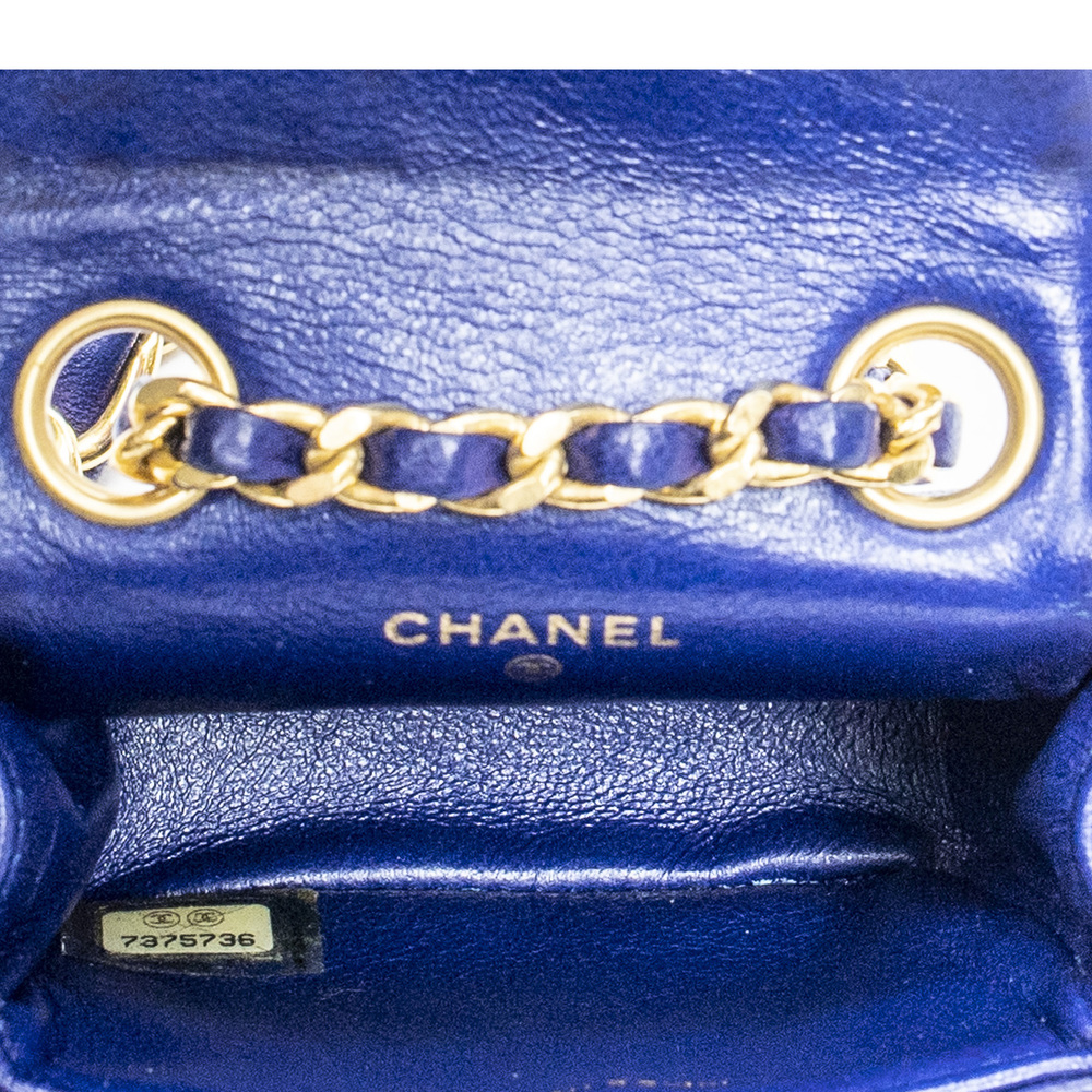 Chanel CC Micro Mini Belt Pouch in Blue Quilted Calfskin Leather - Picture 3 of 3